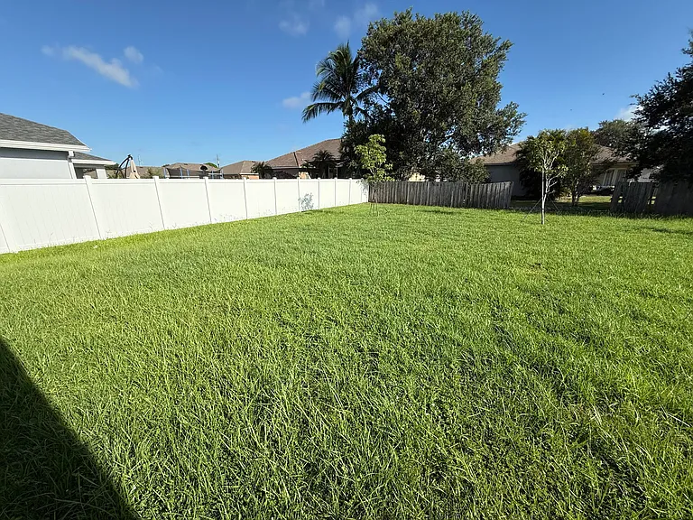 149 SW Becker Rd — Photo 15