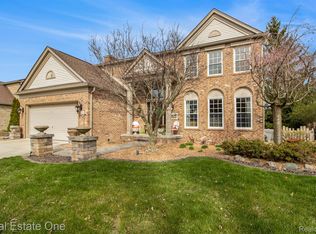 6086 Marshall Rd, Canton, MI 48187