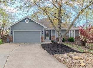 1327 SW 24th St, Blue Springs, MO 64015