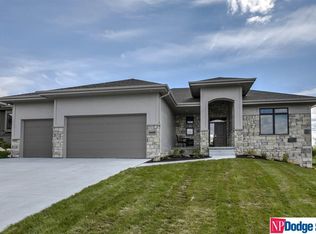 19019 Cuming Cir, Elkhorn, NE 68022