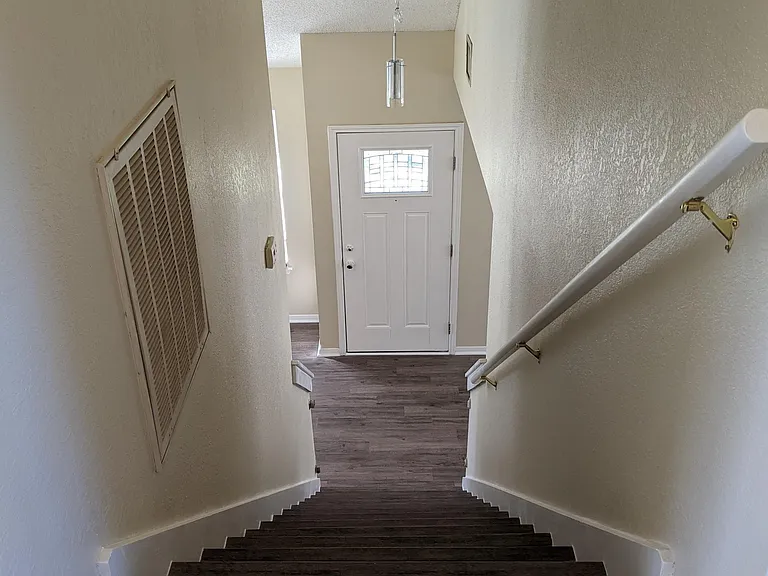 2504 Bluejay Dr — Photo 8