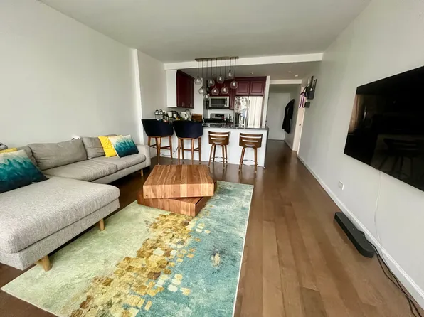 160 West 66th Street image 1 of 15