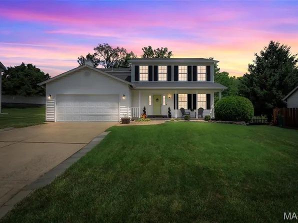 944 Lands End Cir, Saint Charles, MO 63304