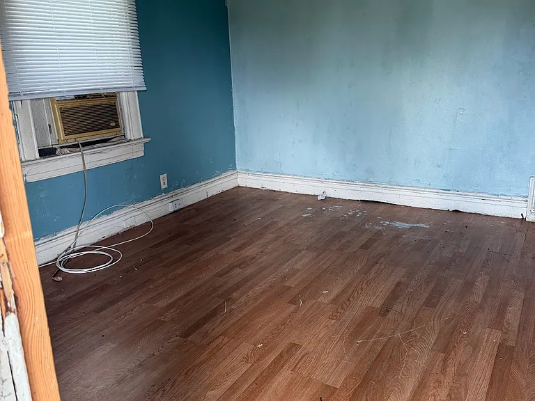 5363 Arlington Ave — Photo 8