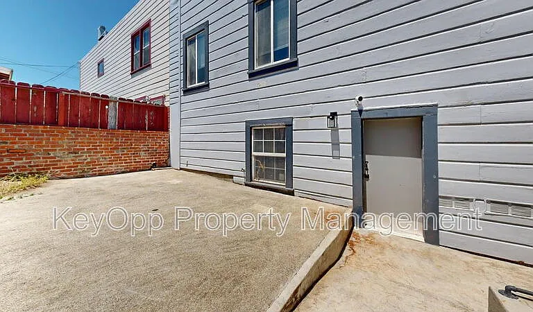 95 Getz St — Photo 11