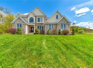 7 La Cabana Rd, Somers, CT 06071