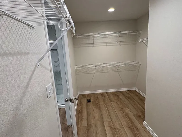 4354 W Riley St — Photo 12