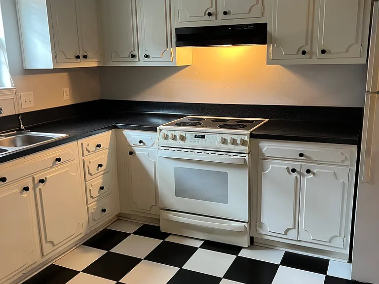 4900 Claycut Rd #26 — Photo 8