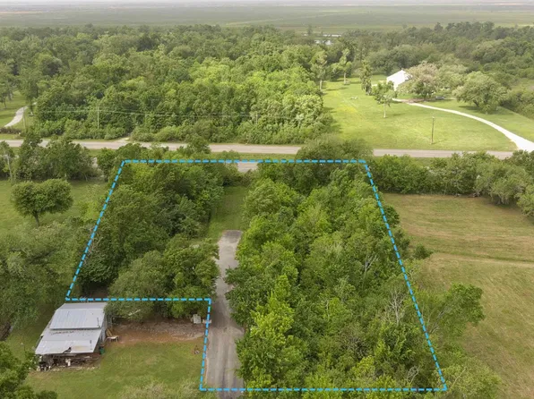 W 57th St, Cut Off, LA 70345