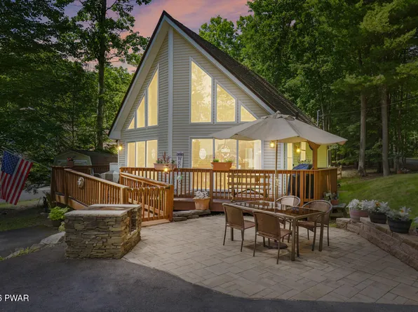 6 Lakeside Dr, Lakeville, PA 18438
