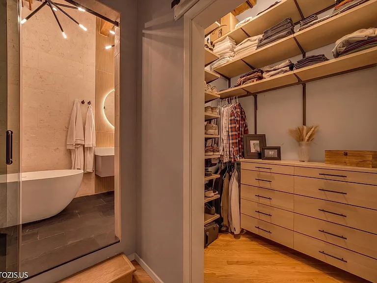 1040 W Adams St #422 — Photo 14