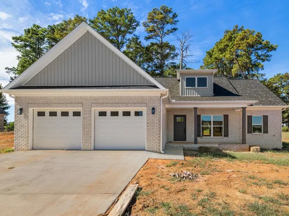 701 Oakview Cir, Killen, AL 35645