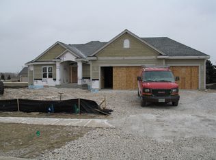 1506 Whitetail Run, Mukwonago, WI 53149