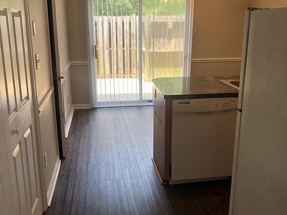 4th image of 2325 C7 Vineyard Dr