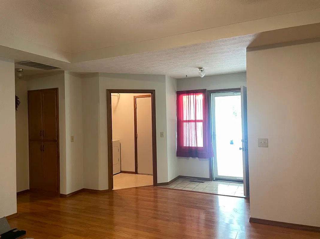 3343 W El Castile St — Photo 4
