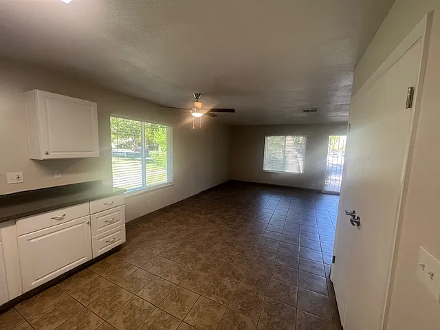 1577 Elizabeth Ave #1 — Photo 8