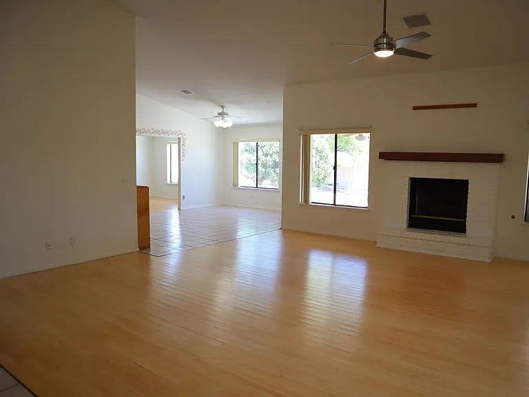 3159 E Choctaw Dr — Photo 9