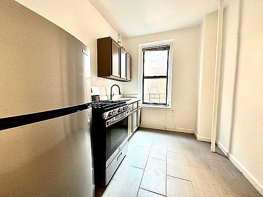 5th image of 5008 Broadway APT 5C