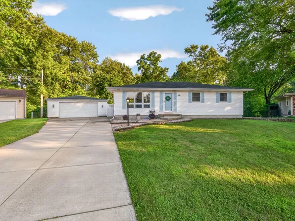 141 Rush Ct, Hobart, IN 46342