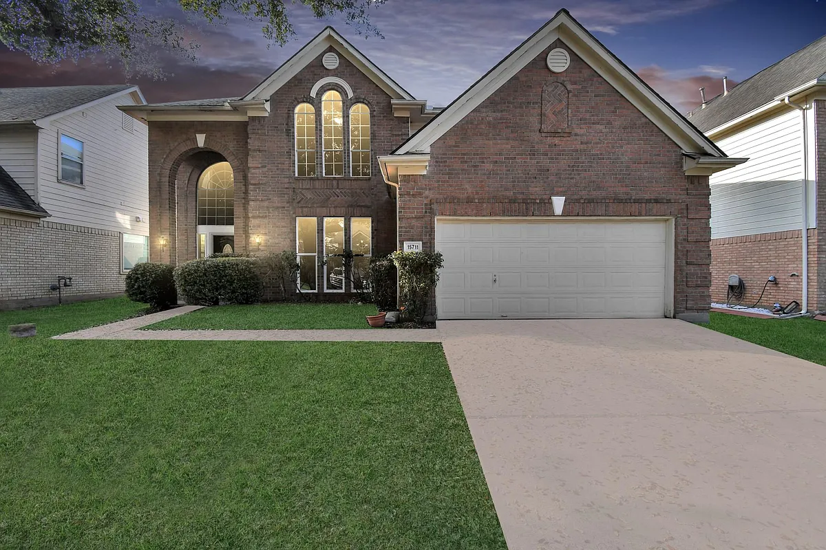 Building Photo - 15711 Rosewood Hill Ct