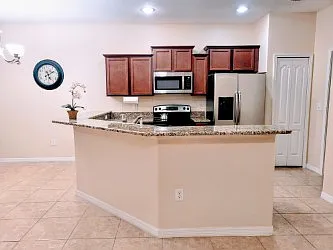 4057 Shade Tree Ln — Photo 8