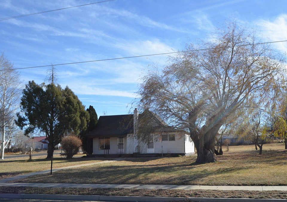 1st image of 180 E Main St