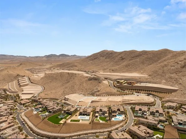 22 Mountain View Dr, Las Vegas, NV 89141