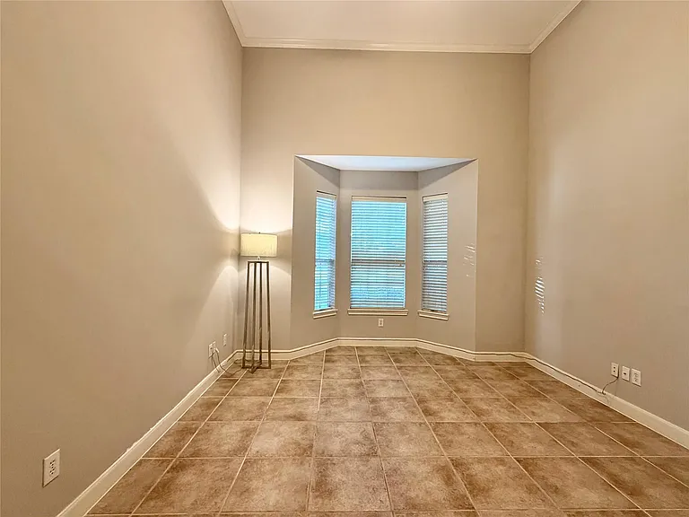 24527 Bay Hill Blvd — Photo 9
