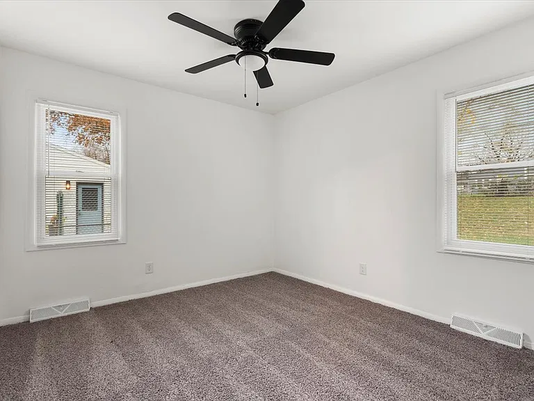 11312 Ditman Ave — Photo 8