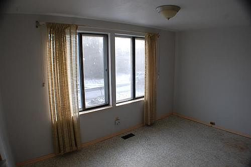 4th image of 35 Carriage Ct