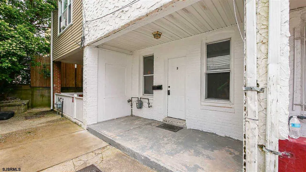 3 Stanley Ct photo 1