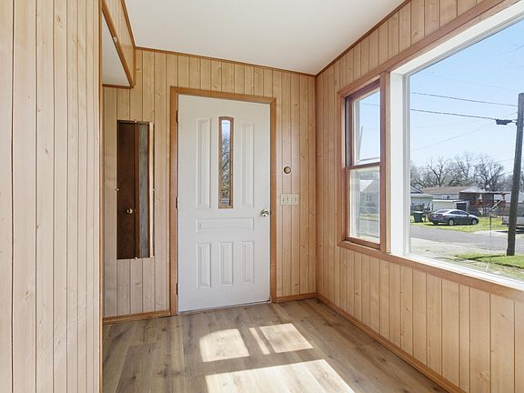 3rd image of 406 W Wishart Street