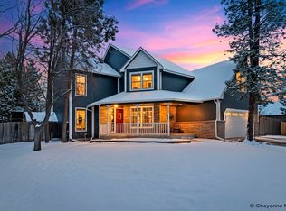 912 Oakhurst Dr, Cheyenne, WY 82009