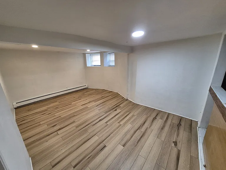 814 Pavonia Ave #1 — Photo 15