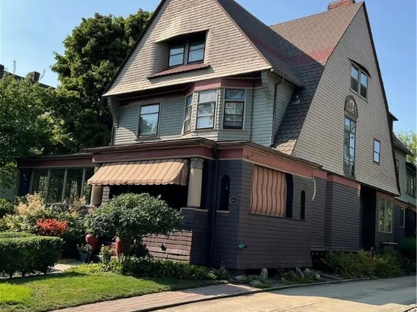 332 Goundry St, North Tonawanda, NY 14120