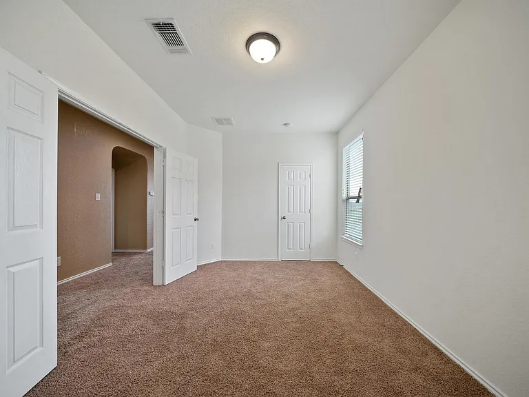 127 Bass Ln — Photo 9