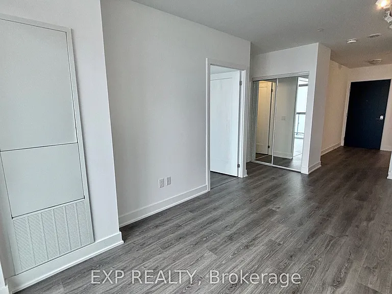2545 Simcoe St N #921 — Photo 4
