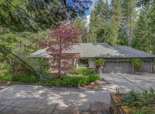 1915 College Ave, Weed, CA 96094