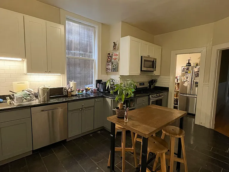 111 Lyon St #107 — Photo 8