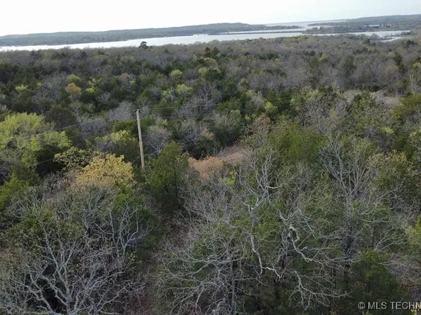 1 E Oak Dr, McAlester, OK 74432