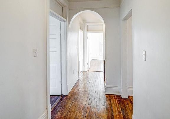 5th image of 2301 Harwood St