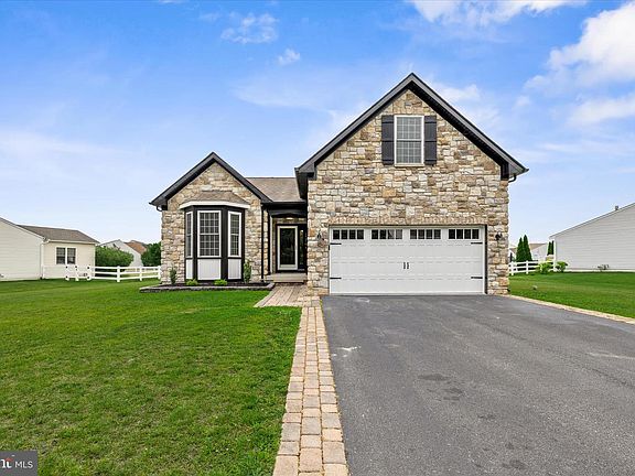 2nd image of 24879 Rivers Edge Rd