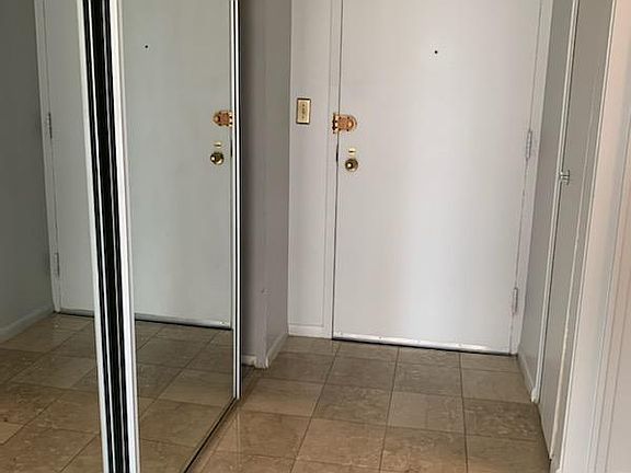 Mirrored sliding closet doors