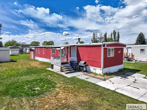 275 W Oak St Trailer 17, Shelley, ID 83274
