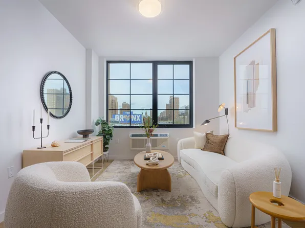 40 Bruckner Boulevard image 2 of 9