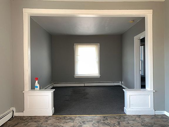 2nd image of 207 S 10th Ave #2