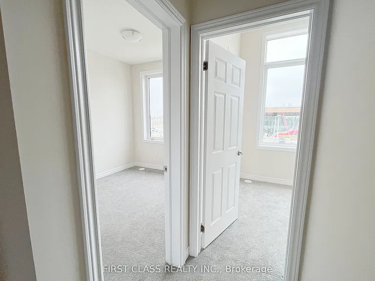 33 Mumbai Dr — Photo 17