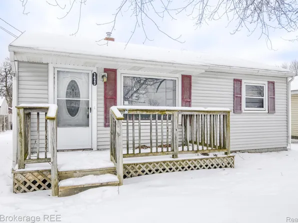 1423 Jolson Ave, Burton, MI 48529