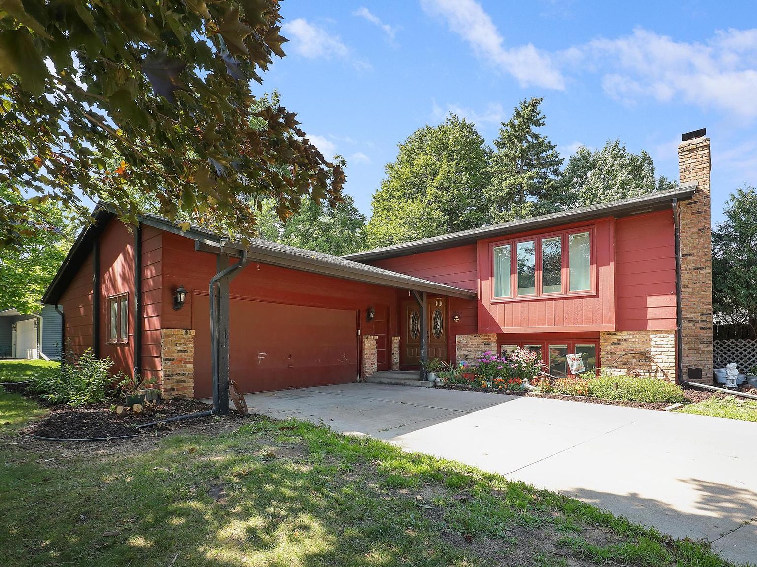 2604 122nd St E, Burnsville, MN 55337 Zillow
