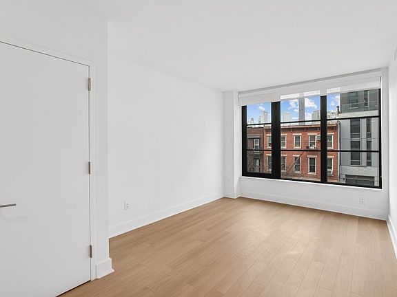 3rd image of 499 President St #516
